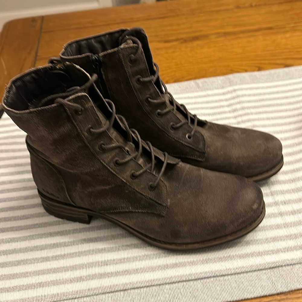 Taos Lace up boots Size 41